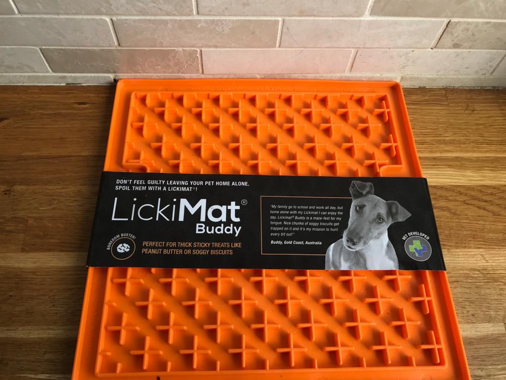 Licki Mat – Small Buddy